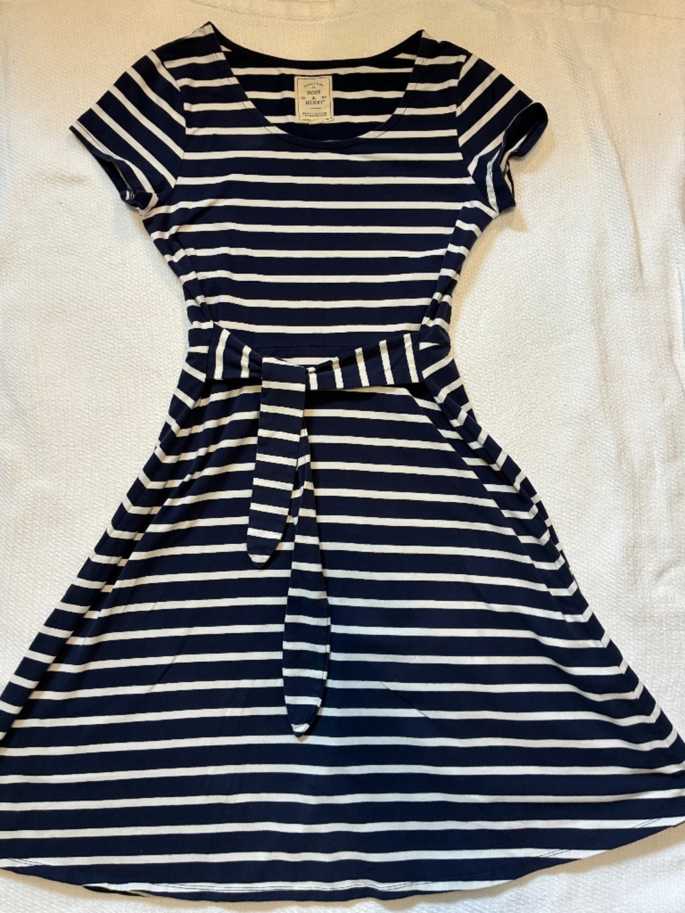 Hope & Henry women's organic cotton tie-waist dress navy & white Size 8. Chic